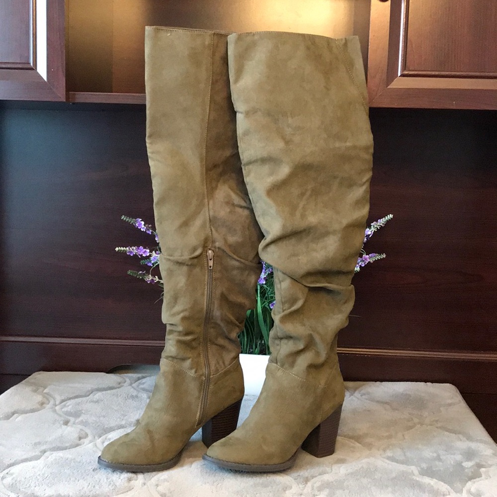 NEW beautiful Boots👢